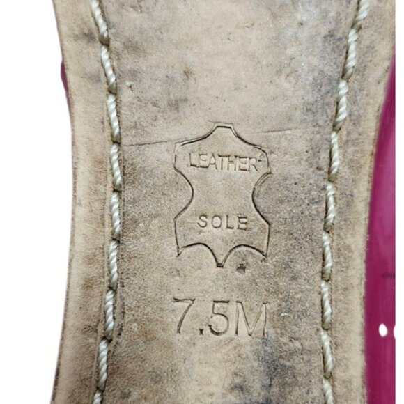 Tory Burch Pink Patent Leather Ballet Flats Gold Logo Charm Size 7.5 - Picture 8 of 9